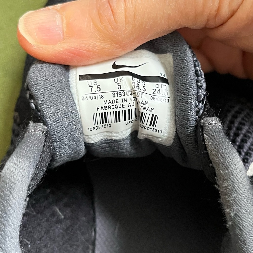 Nike Women’s Black & Gray Running Shoes with White Swoosh - Picture 6 of 8